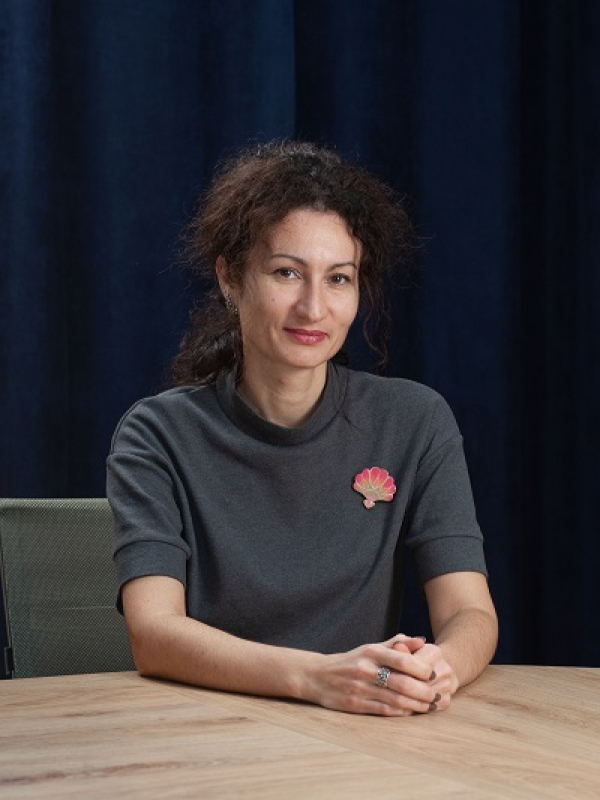 Родина Элла Валериевна.